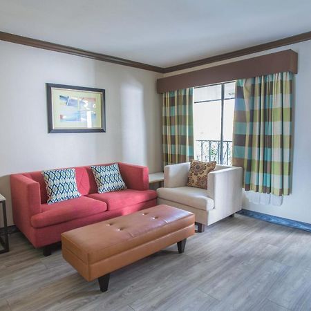 קובינה Vanllee Hotel מראה חיצוני תמונה