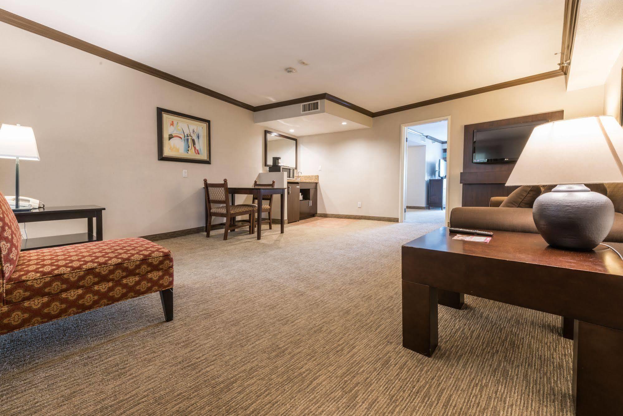 קובינה Vanllee Hotel מראה חיצוני תמונה